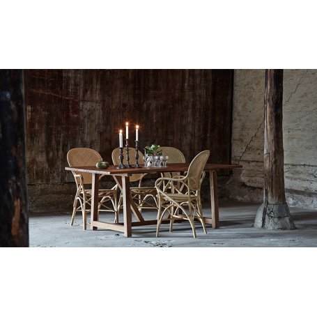 Rosalinda Teak ruokailuryhmä 1 + 4